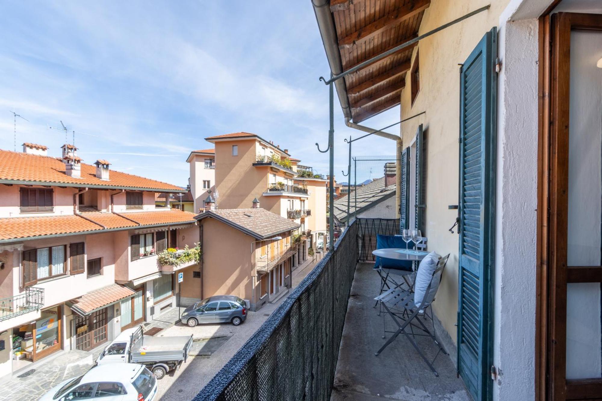 Golden Lake - Luxury Apartment ☆☆☆☆☆ - 100M From The Lake Baveno Luaran gambar